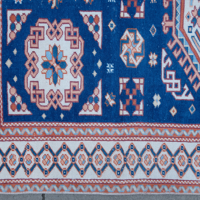 3504 Handwoven Vintage Rug 3'11x5'7