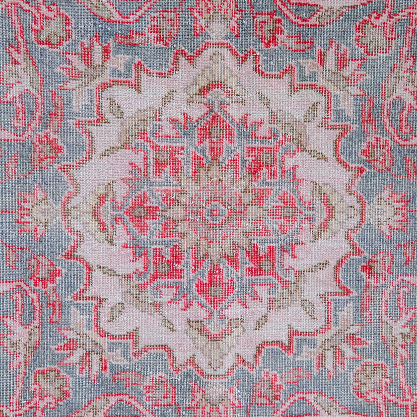 3564 Handwoven Vintage Rug 6'11x10'10