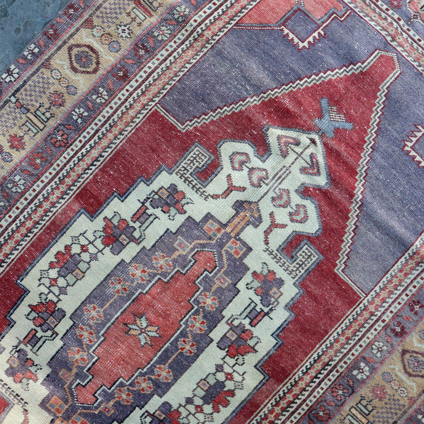 357 Handwoven Vintage Rug 4’2x8’7