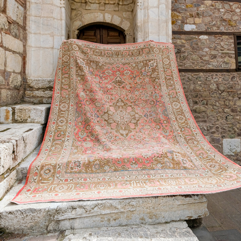 3779 Handwoven Vintage Rug 9’10x12’6