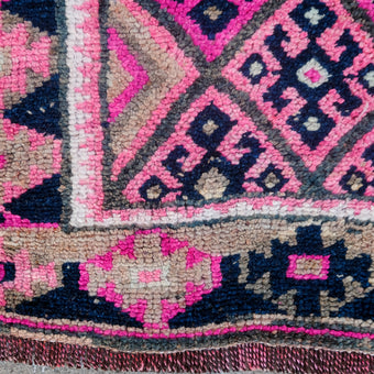 3810 Handwoven Vintage Rug 2’9x10’1