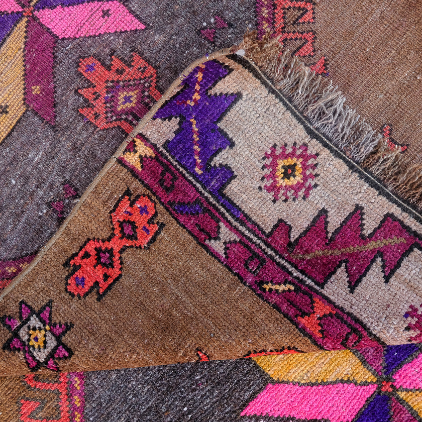 3831 Handwoven Vintage Rug 3x11’10