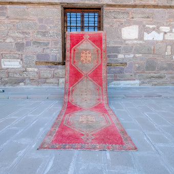 3836 Handwoven Vintage Rug 3’10x12’7