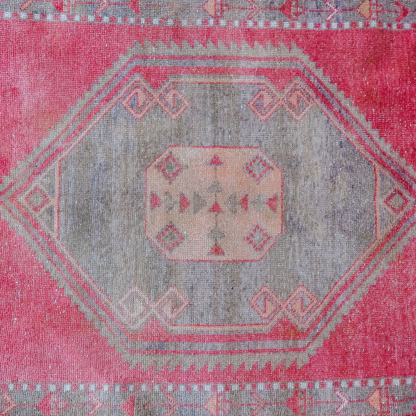 3836 Handwoven Vintage Rug 3’10x12’7