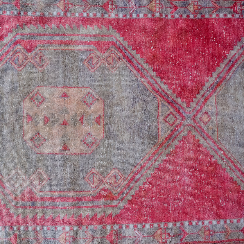 3836 Handwoven Vintage Rug 3’10x12’7