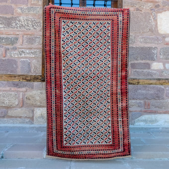 3851 Handwoven Vintage Rug 3’9x6'7