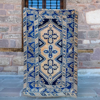 3857 Handwoven Vintage Rug 4’1x6’7