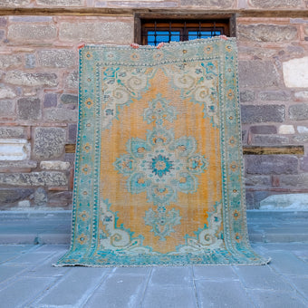 3872 Handwoven Vintage Rug 5'7x8'8