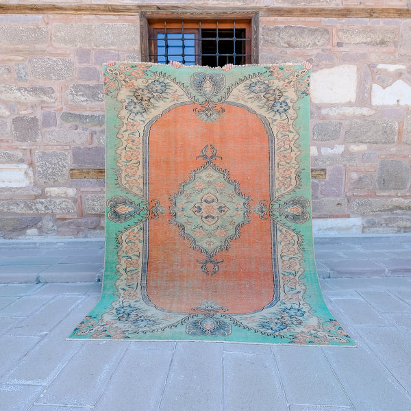 3881 Handwoven Vintage Rug 6'3x8'10