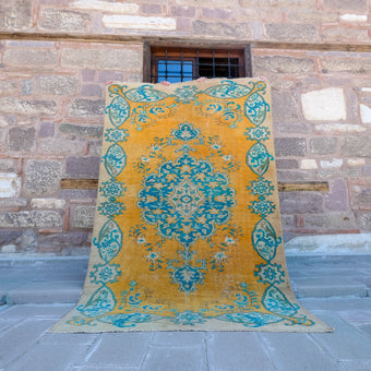 3895 Handwoven Vintage Rug 5'7x8'9