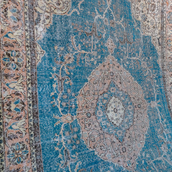 3905 Handwoven Vintage Rug 7'4x10'9