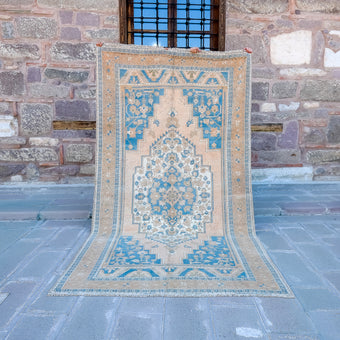 3936 Handwoven Vintage Rug 5'8x10'4