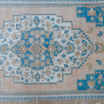 3936 Handwoven Vintage Rug 5'8x10'4