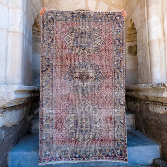 3958 Handwoven Vintage Rug 3'9x6'5