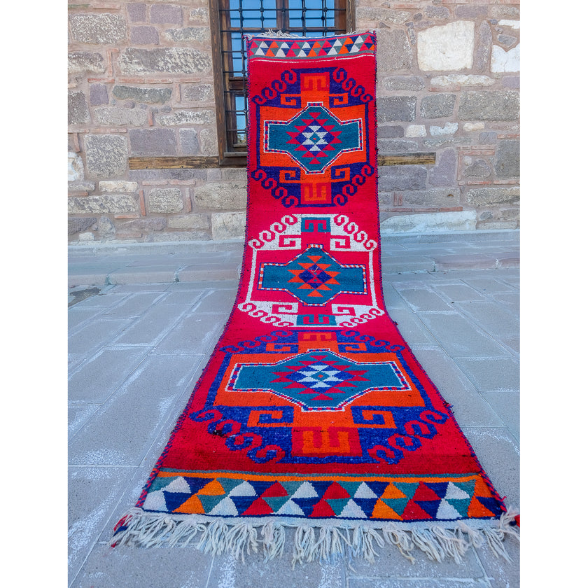 4425 Handwoven Vintage Rug 3’4x12’3