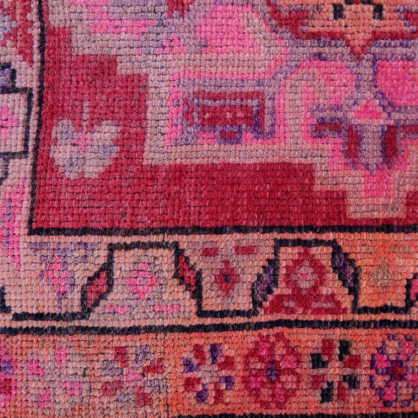 4437 Handwoven Vintage Rug 2’9x12’1
