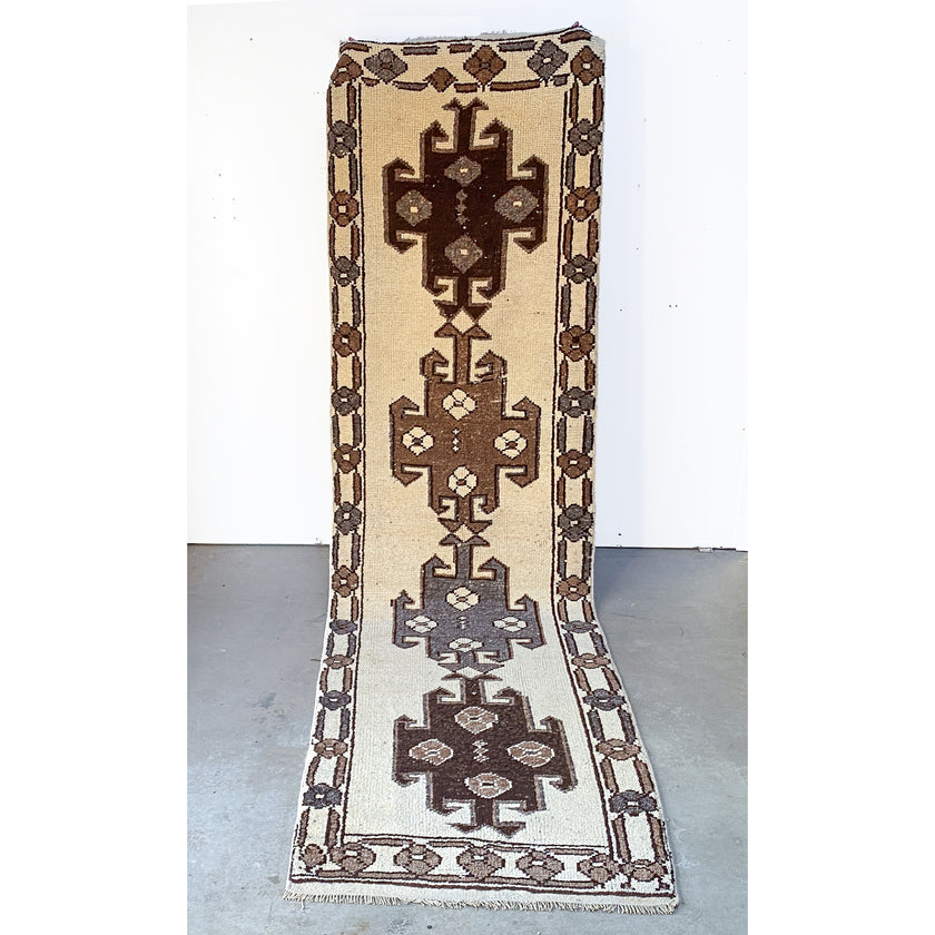 4526 Handwoven Vintage Rug 3’5x12'1