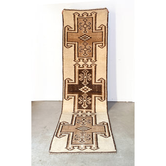 4635 Handwoven Vintage Rug 3’3x11’8