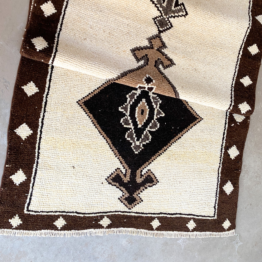4638 Handwoven Vintage Rug 3’6x11