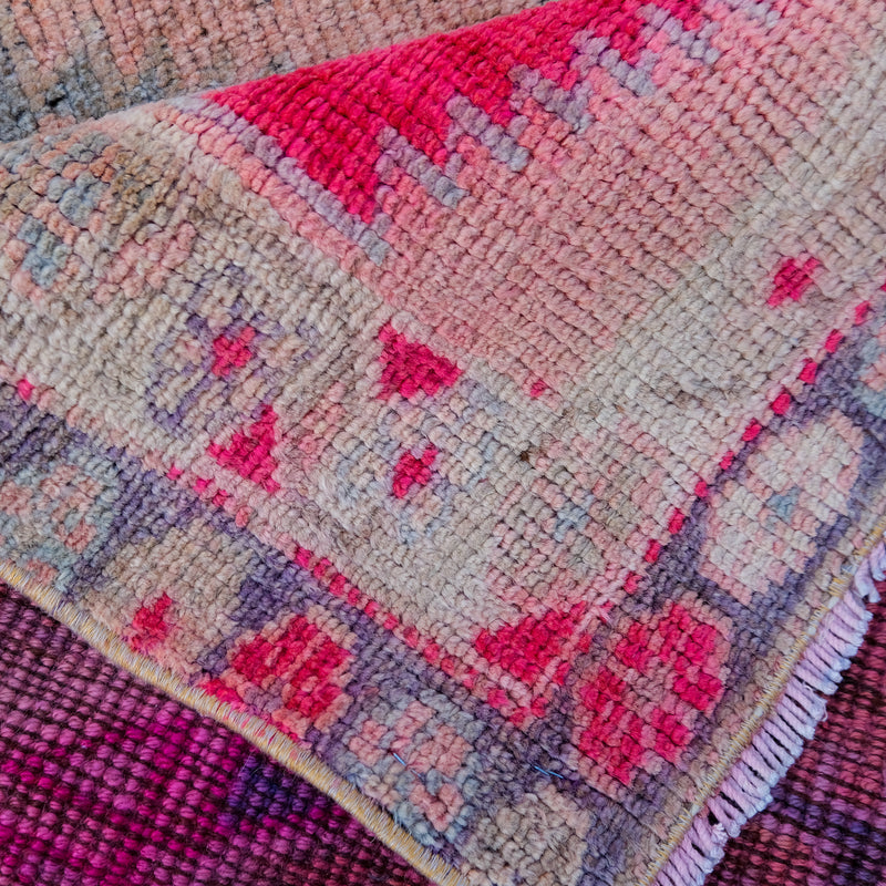 4712 Handwoven Vintage Rug 2'4x10'11