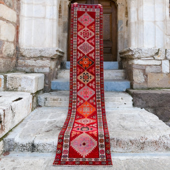 4714 Handwoven Vintage Rug 2'4x11'8