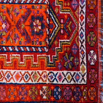 4717 Handwoven Vintage Rug 2'7x9