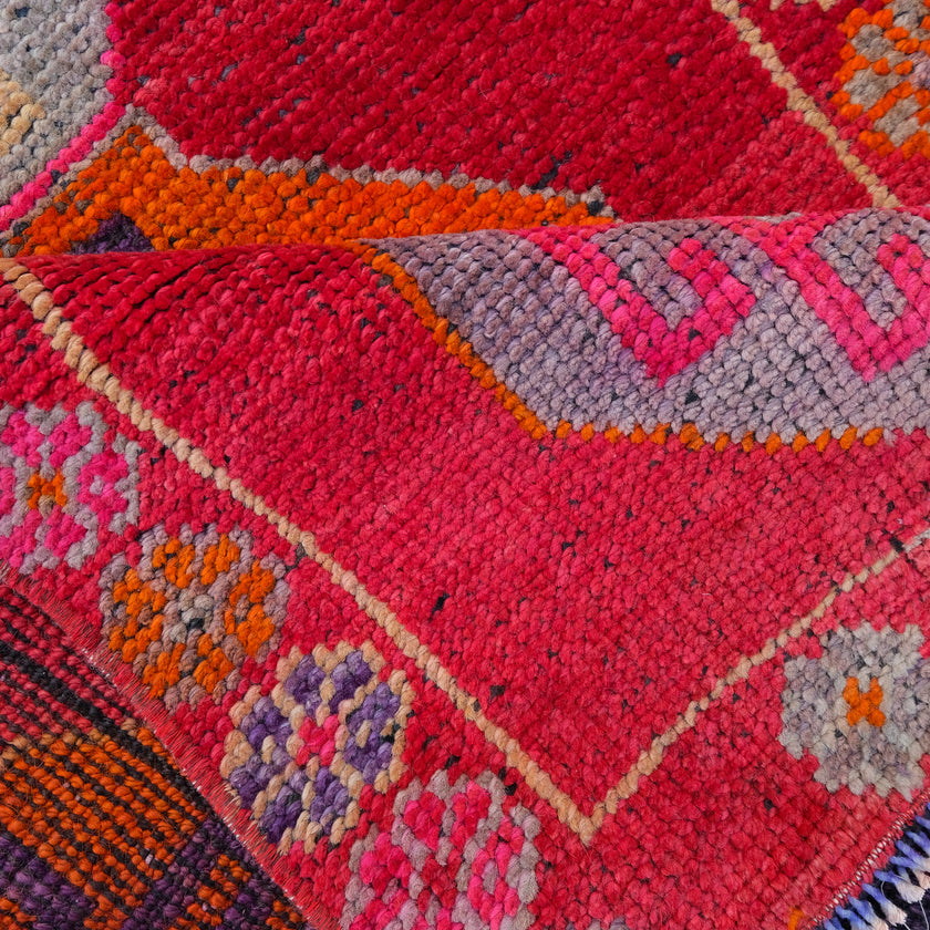 4719 Handwoven Vintage Rug 2'10x14'4