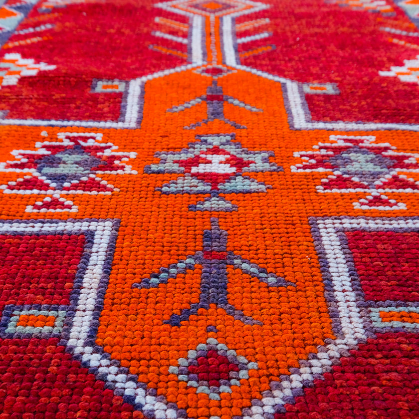 4730 Handwoven Vintage Rug 2'10x13'5