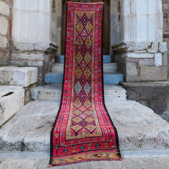 4746 Handwoven Vintage Rug 2'9x12'5