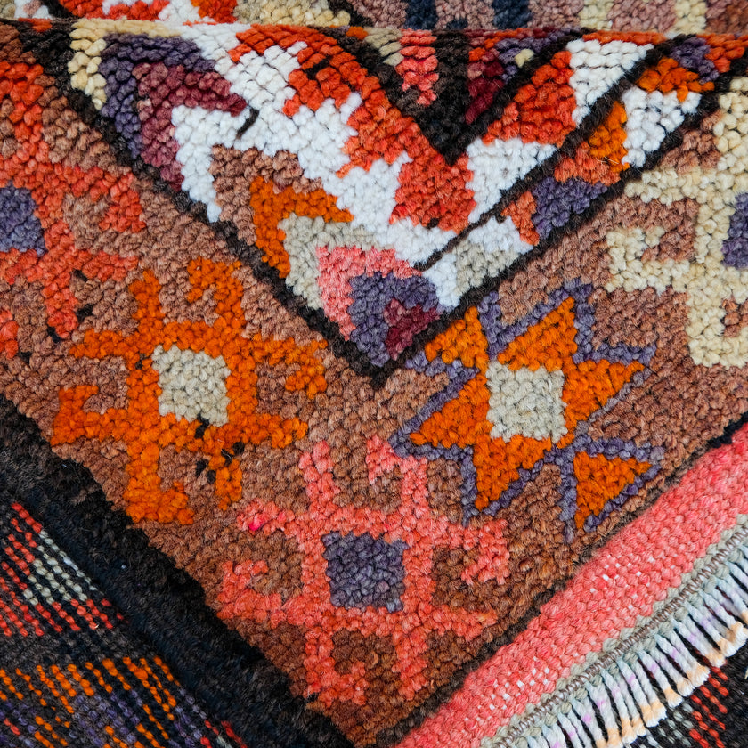 4751 Handwoven Vintage Rug 2'11x9'11