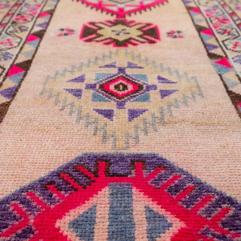 4789 Handwoven Vintage Rug 3'1x15'10
