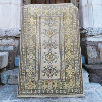 4958 Handwoven Vintage Rug 4'1x5'10