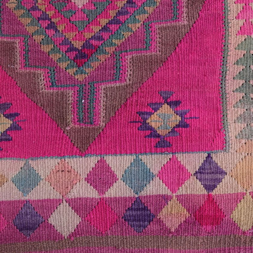 4999 Handwoven Vintage Rug 3x10'1