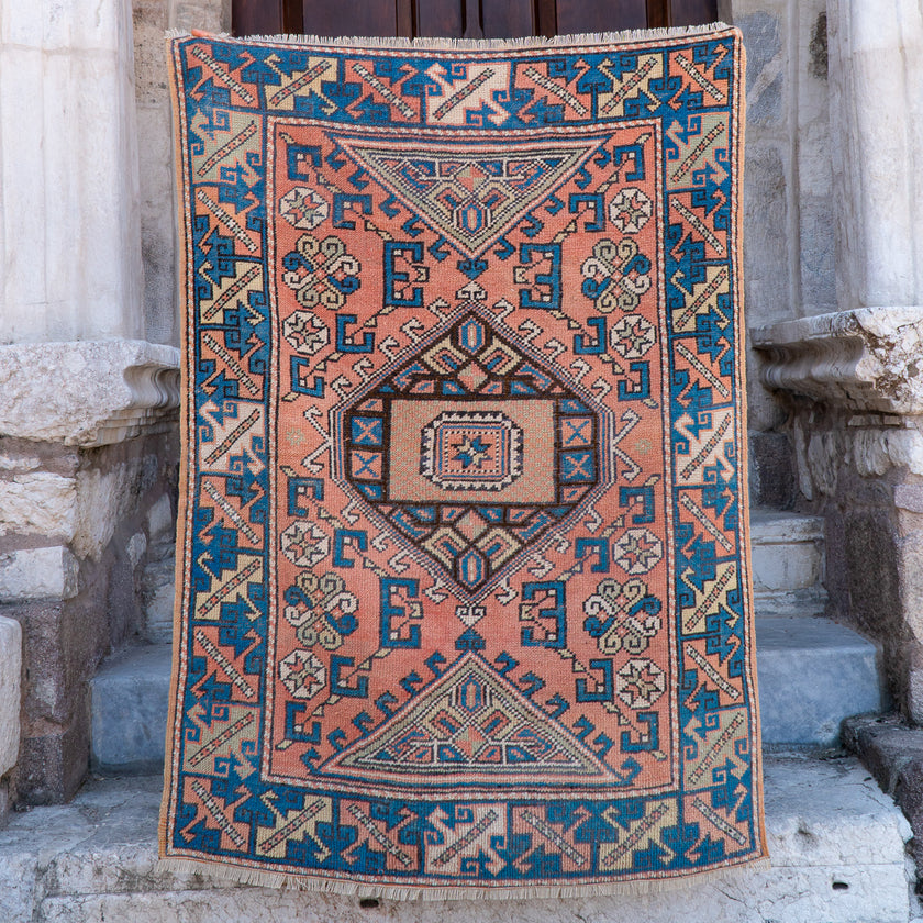 5076 Handwoven Vintage Rug 4'1x5'10
