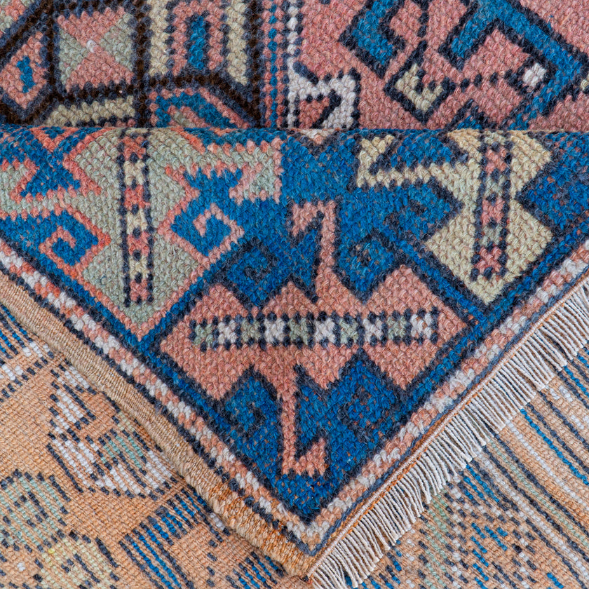 5076 Handwoven Vintage Rug 4'1x5'10