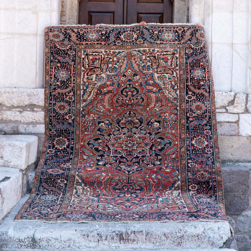 6016 Handwoven Vintage Rug 8'1x11'5