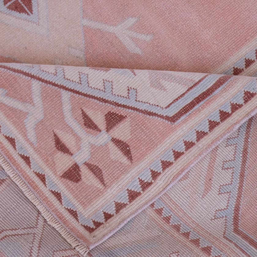 6039 Handwoven Vintage Rug 6'3x9'7