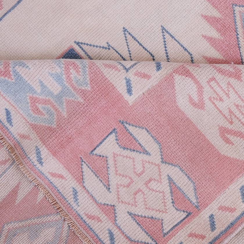 6121 Handwoven Vintage Rug 4'10x6'9