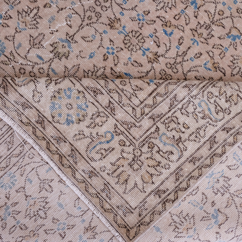 6131 Handwoven Vintage Rug 6'4x10