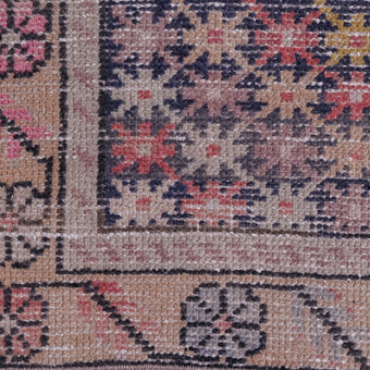 6142 Handwoven Vintage Rug 4'3x9'1