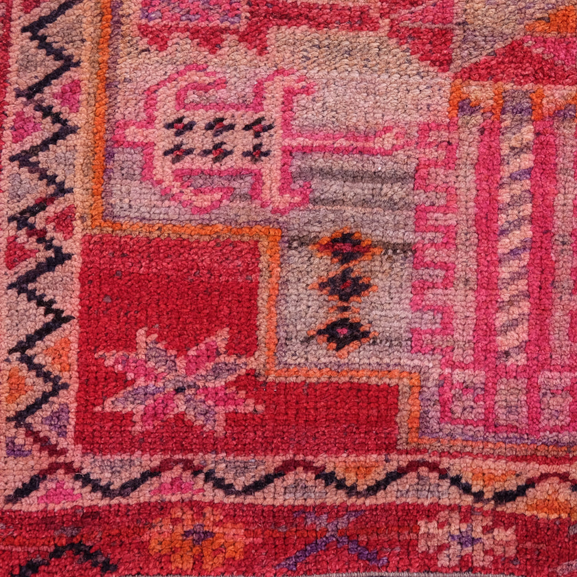 6180 Handwoven Vintage Rug 2'7x10'11