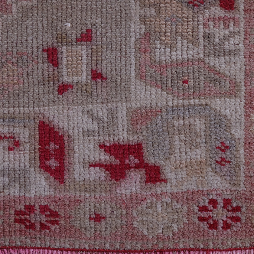6185 Handwoven Vintage Rug 2'9x11'5