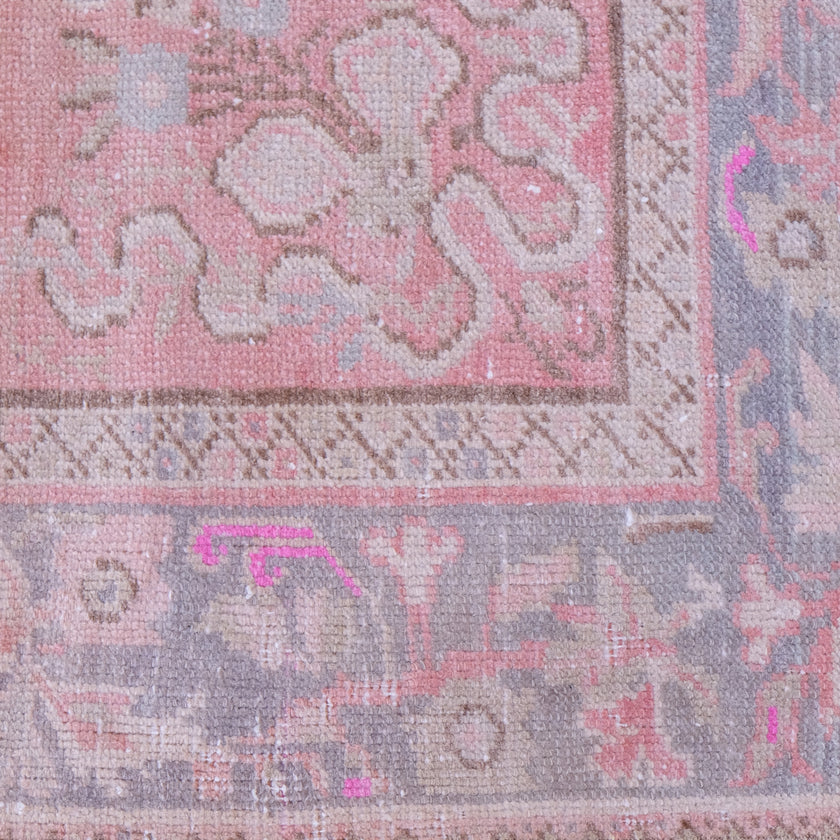 6300 Handwoven Vintage Rug 3'5x6'7