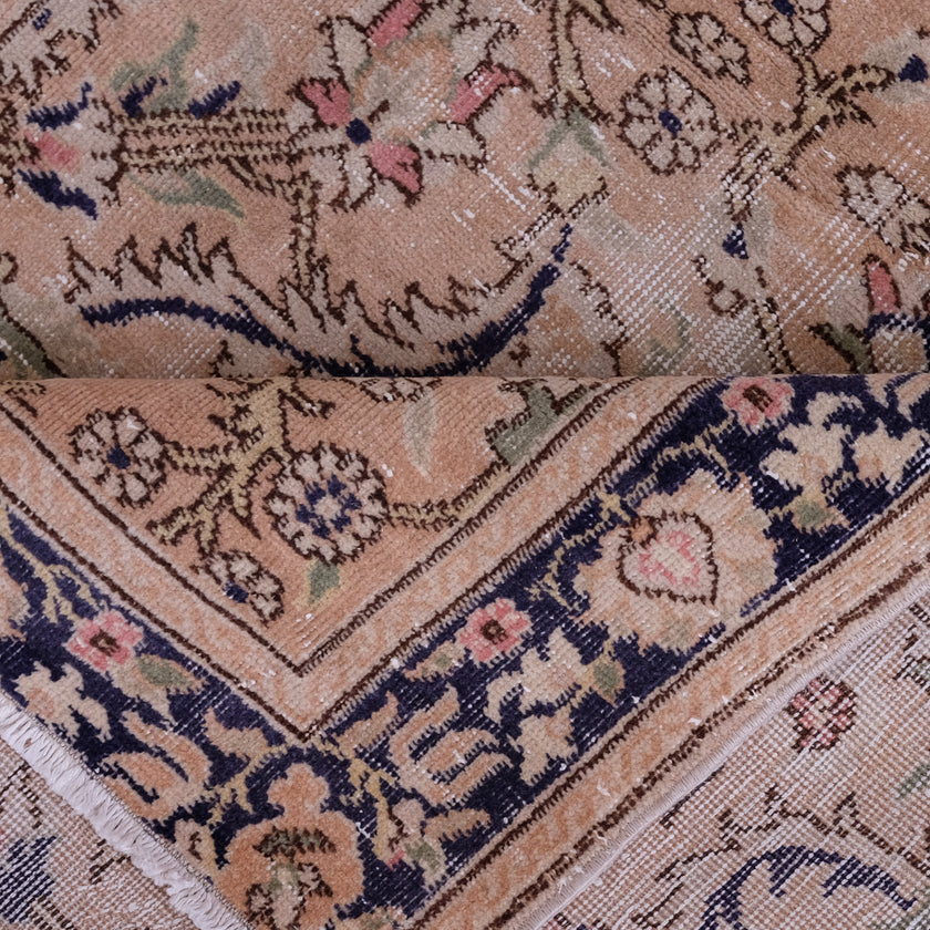 6341 Handwoven Vintage Rug 4x6'2
