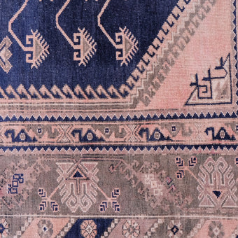 6372 Handwoven Vintage Rug 4'7x8'5