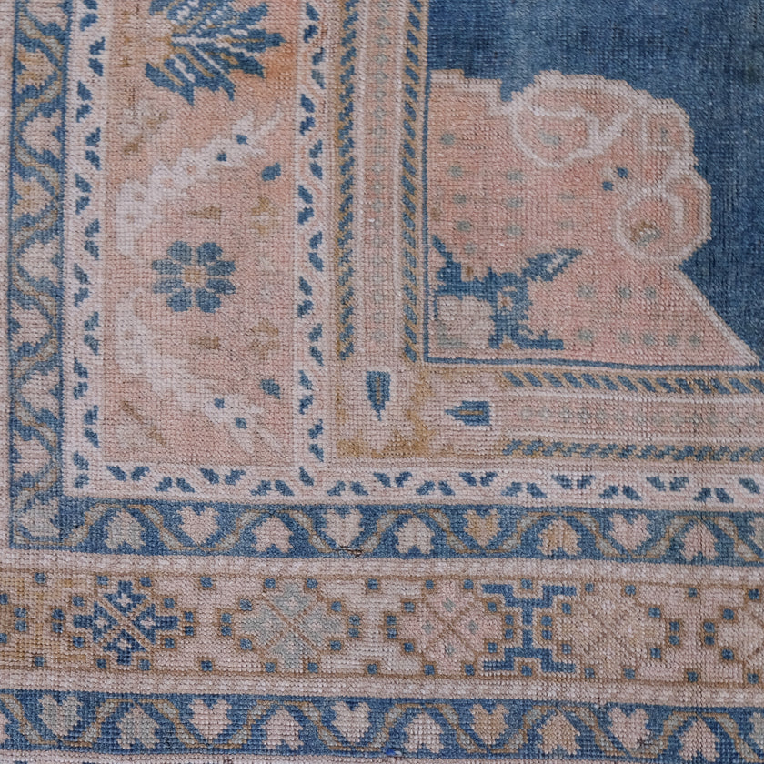 6388 Handwoven Vintage Rug 5'6x8'4