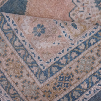 6388 Handwoven Vintage Rug 5'6x8'4
