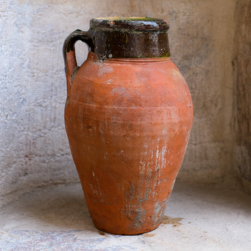 Olive Jar 66 (14x27)