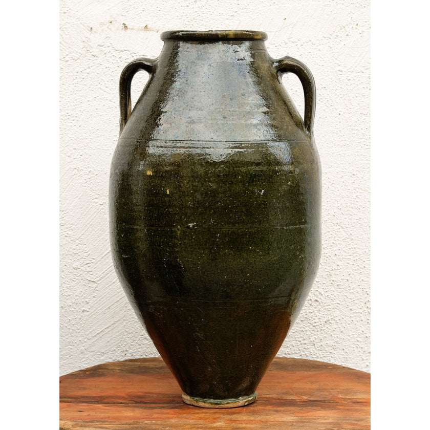 Olive Jar 97 (23x42)