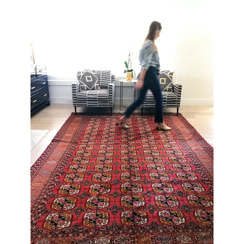 702 Handwoven Antique Rug 7’1x10’5